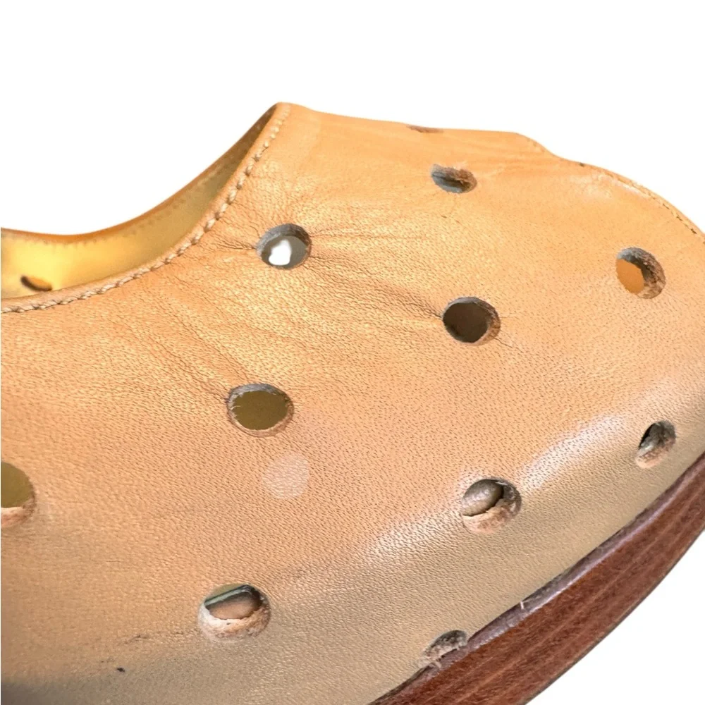 Stuart Weitzman Tan Leather Cutout Platform Heels Peep Toe Women’s Size 9 in EUC